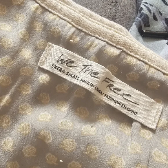 WE THE FREE Jade Balloon Patchwork Long Sleeve Pocket Tee - XS - Picture 9 of 9